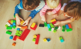  Students playing with blocks